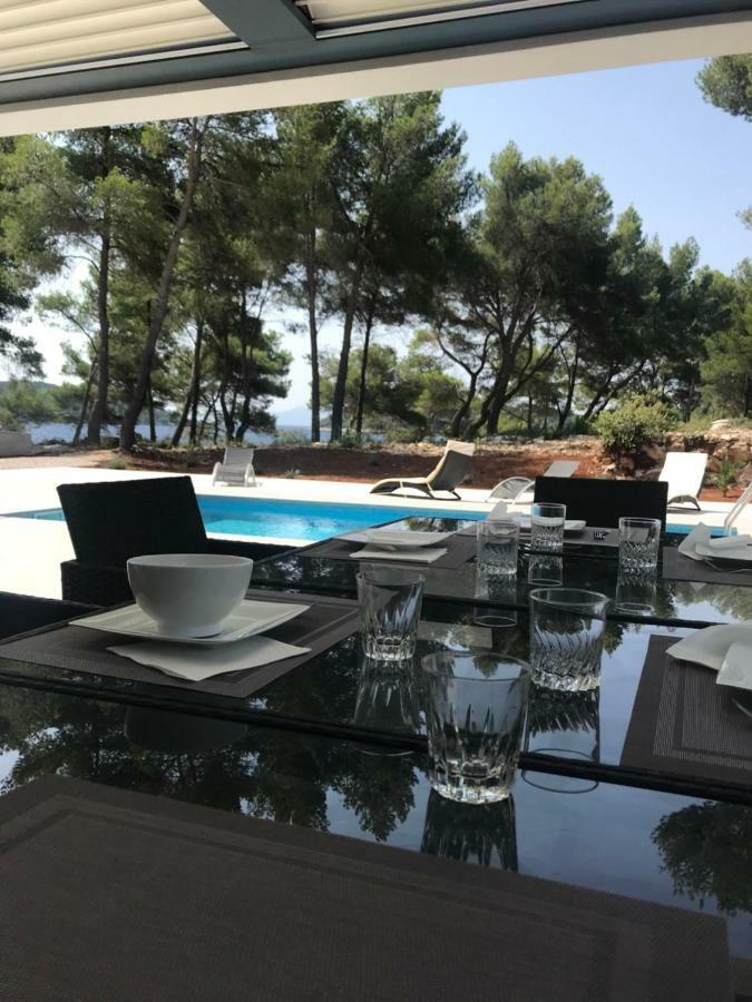 Seaside Villa At بريسبا المظهر الخارجي الصورة